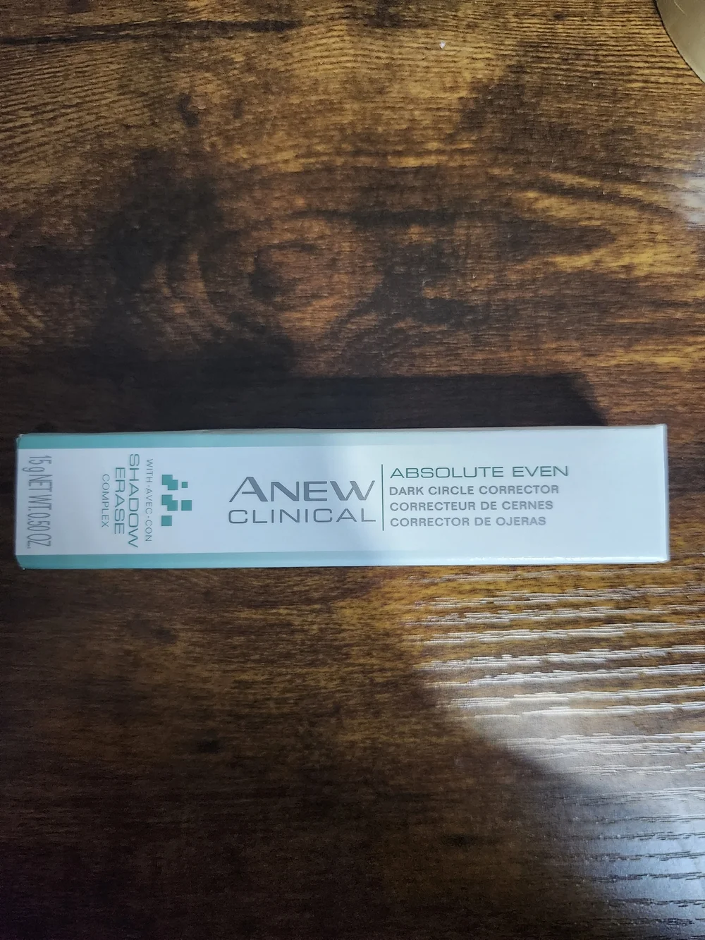 Avon Anew Clinical Absolute Even Dark Circle Corrector White and Teal